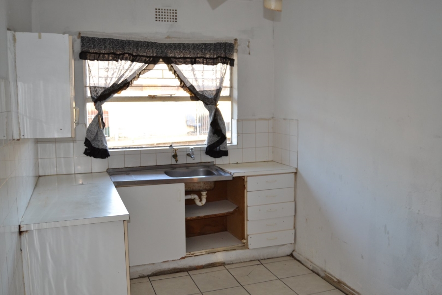 2 Bedroom Property for Sale in Oakdene Western Cape